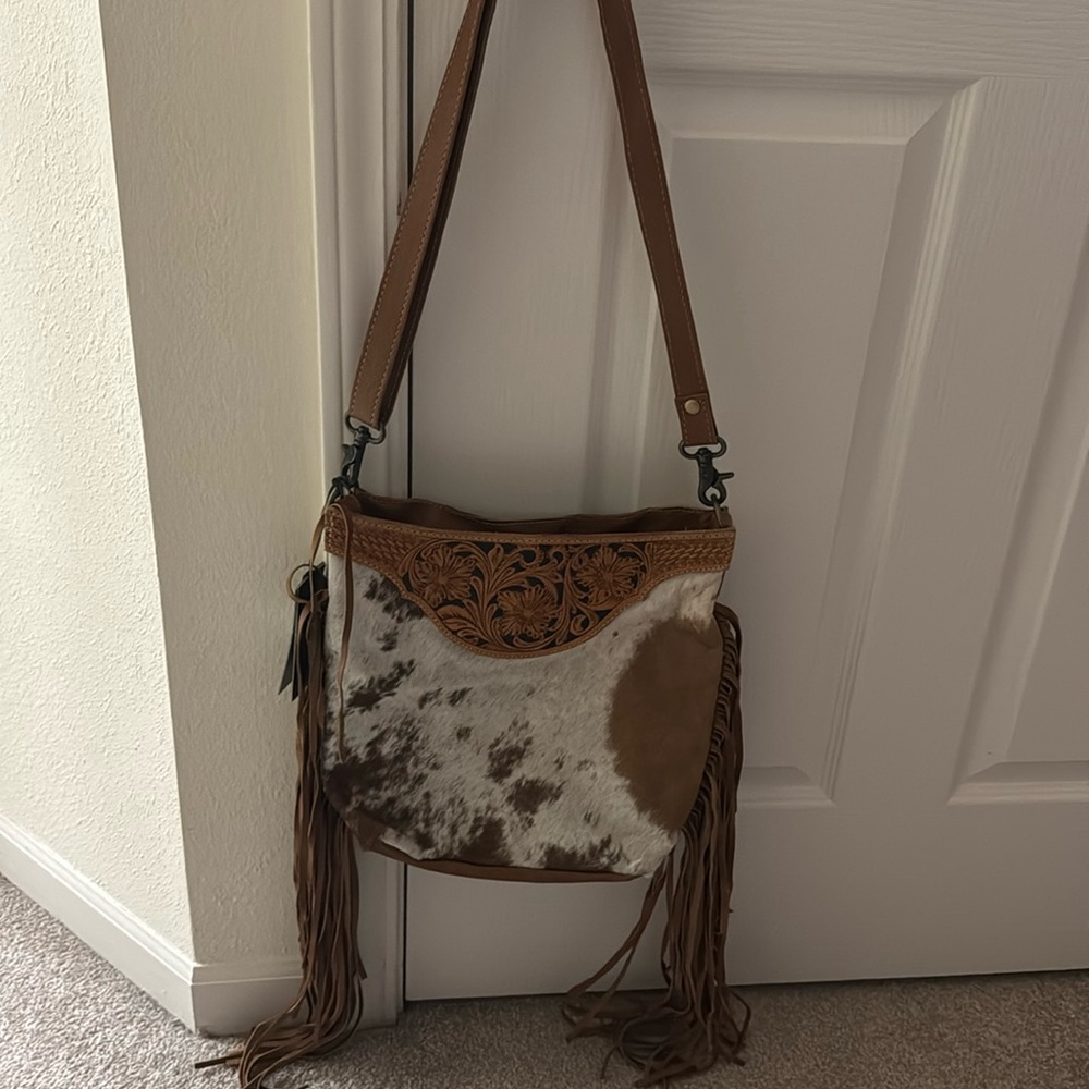 Leather bag, with tags, vintage looking